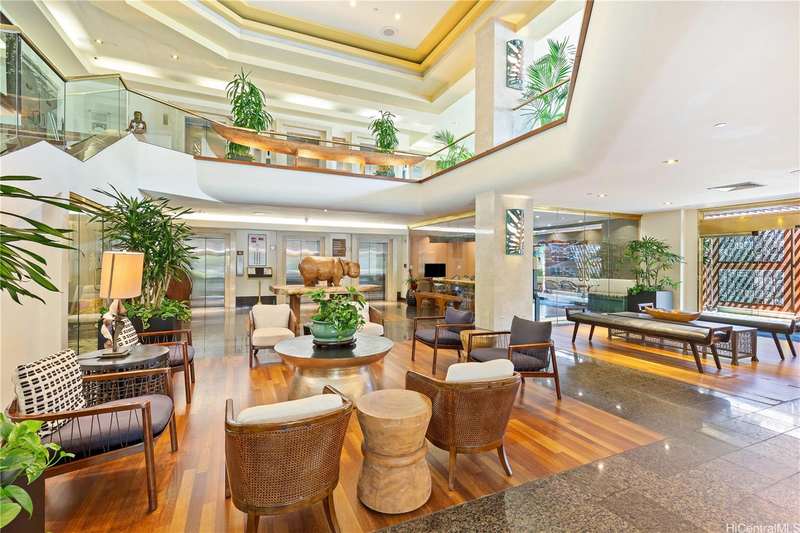 2045 Kalakaua Avenue, Unit 604 Honolulu, HI 96815 - Photo 16 of 24 a outdoor space with lots of tables and chairs