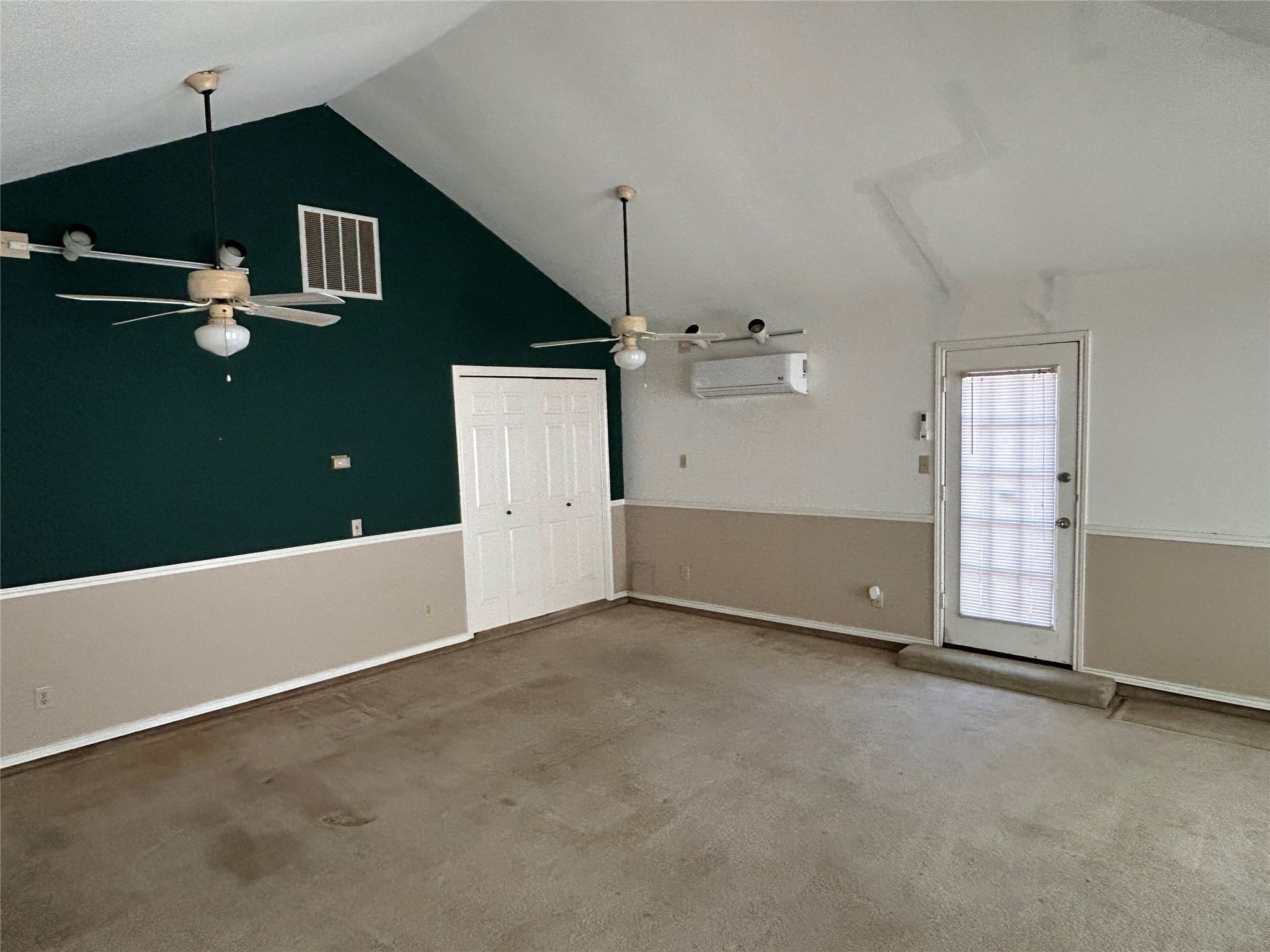 5338 Rivergate Drive Spring, TX 77373 - Photo 12 of 14 High Ceilings Create a Nice Open Feeling.