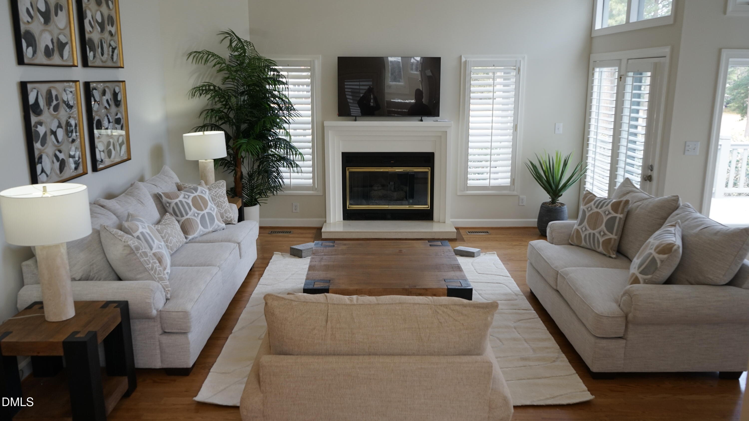 2944 Ballybunion Way Raleigh, NC 27613 - Photo 4 of 34 DSC00050