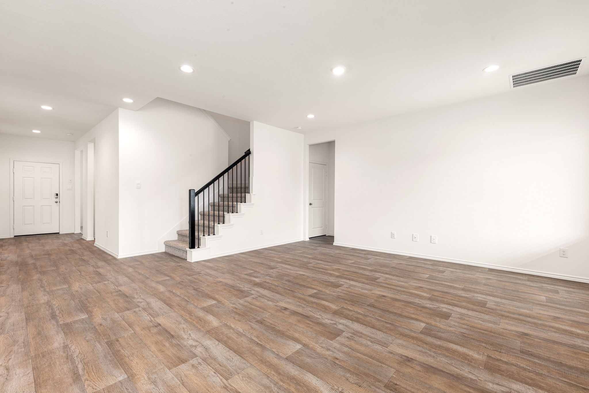3023 Sycamore Run Lane Rosenberg, TX 77469 - Photo 6 of 26 Schedule a Showing Today!
