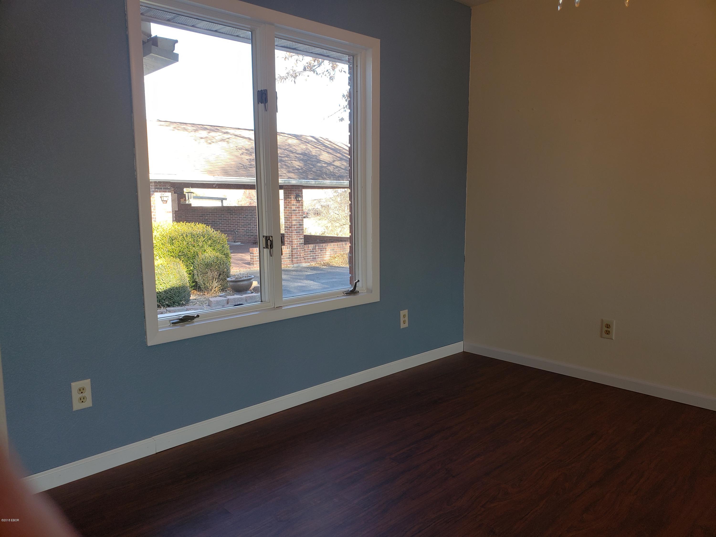 1853 Hoffman Road Murphysboro, IL 62966 - Photo 36 of 44 Gallery Image 36