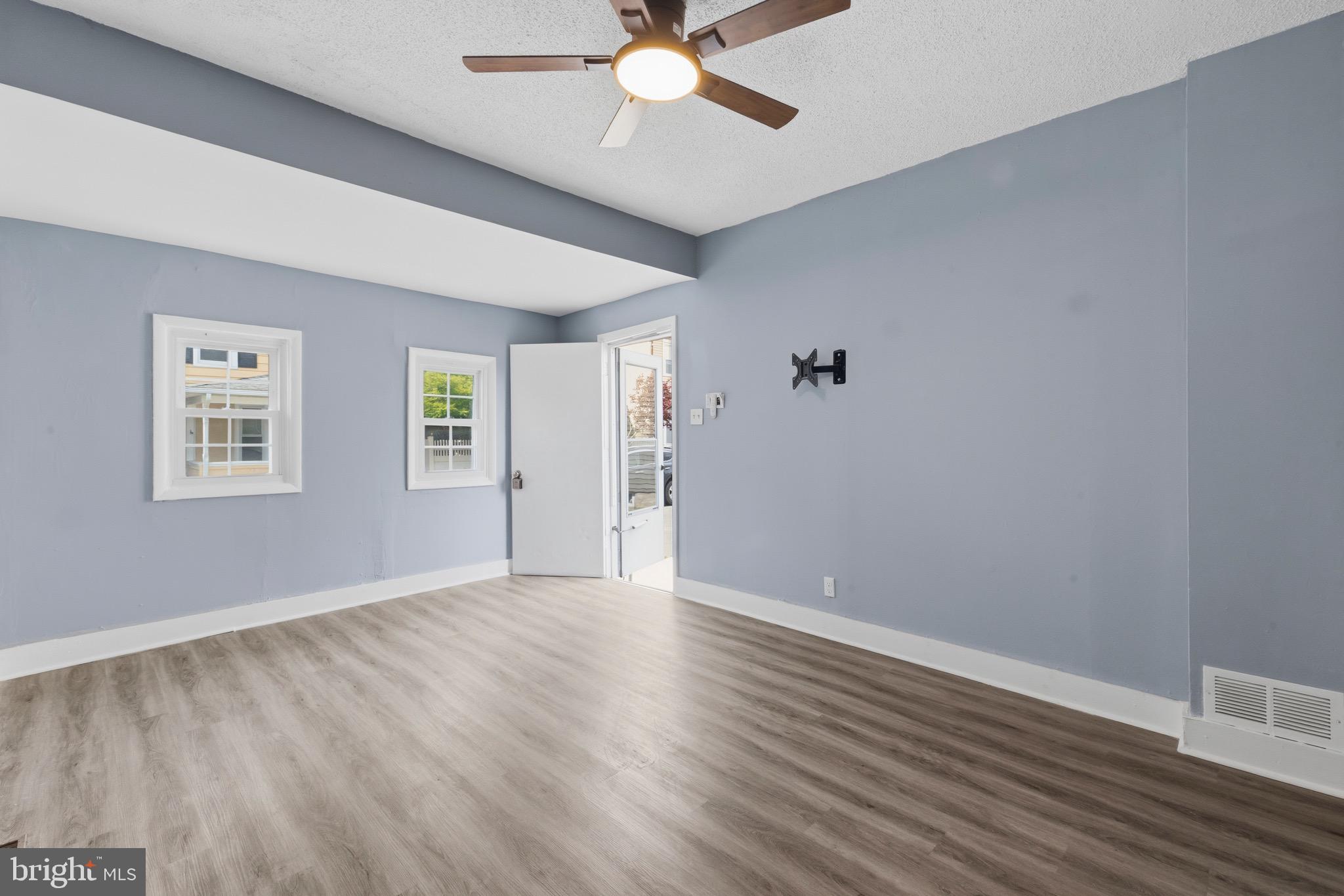 24 West Monroe Street Mount Holly, NJ 08060 - Photo 4 of 21
