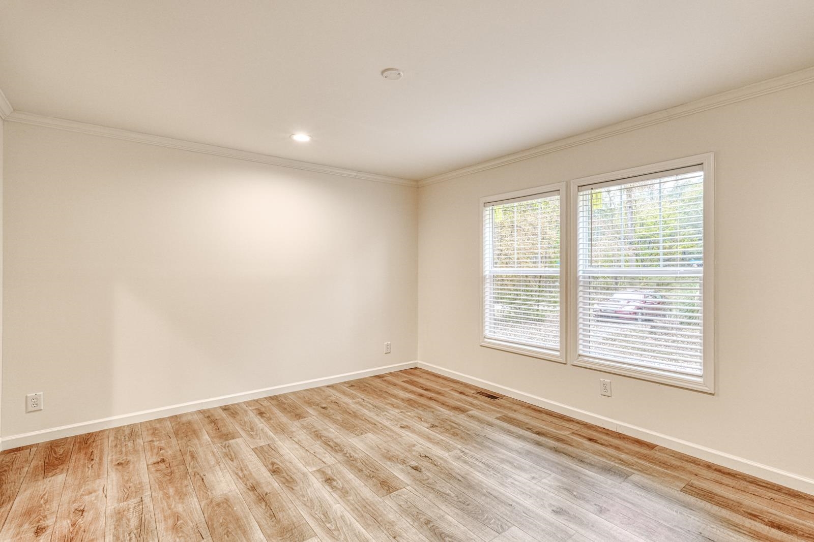 259 Kelly Road Spartanburg, SC 29307 - Photo 13 of 32