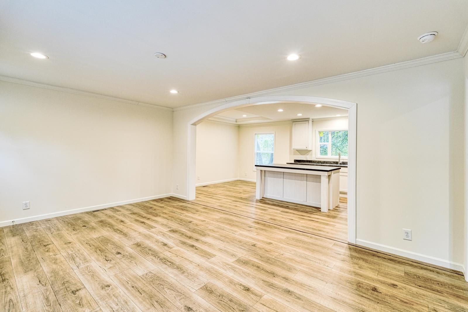 259 Kelly Road Spartanburg, SC 29307 - Photo 2 of 32