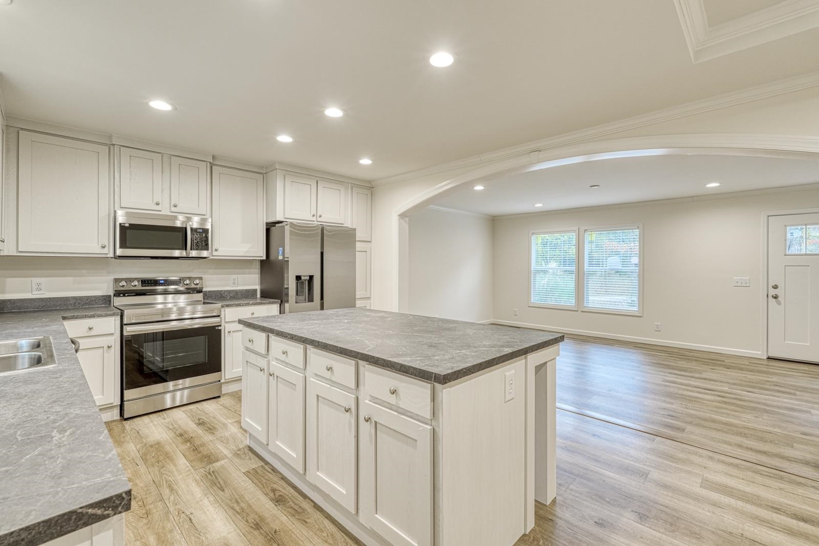 259 Kelly Road Spartanburg, SC 29307 - Photo 6 of 32