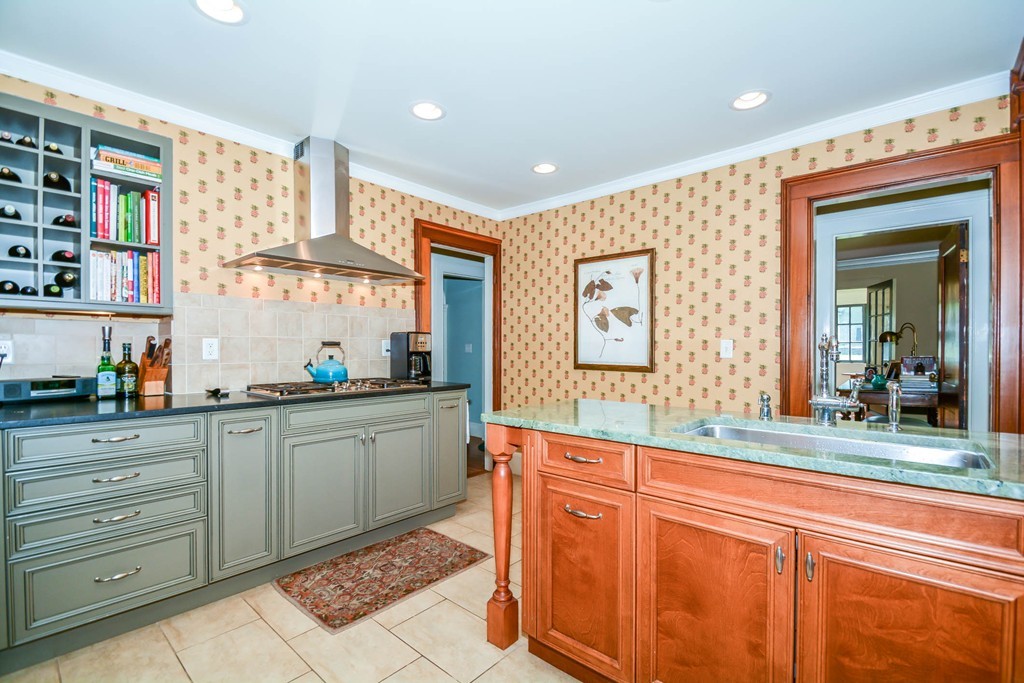 36 Stafford Road Lowell, MA 01852 - Photo 8 of 29 Gallery Image 8