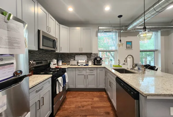 $3,600 | 1444 West Erie Street, Unit 3C, Chicago, IL 60642