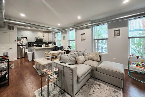 $3,600 | 1444 West Erie Street, Unit 3C, Chicago, IL 60642