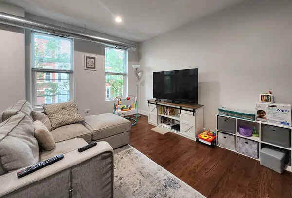 $3,600 | 1444 West Erie Street, Unit 3C, Chicago, IL 60642