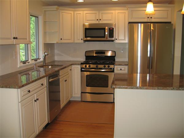 61 Rockvale Road Tewksbury, MA 01876 - Photo 2 of 18 Gallery Image 2