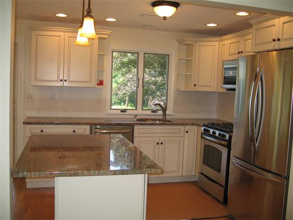 61 Rockvale Road Tewksbury, MA 01876 - Photo 4 of 18 Gallery Image 4
