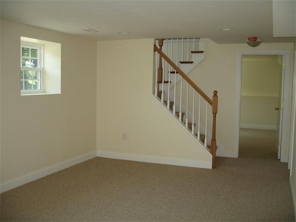 61 Rockvale Road Tewksbury, MA 01876 - Photo 7 of 18 Gallery Image 7