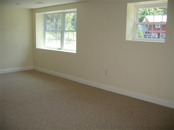61 Rockvale Road Tewksbury, MA 01876 - Photo 8 of 18 Gallery Image 8