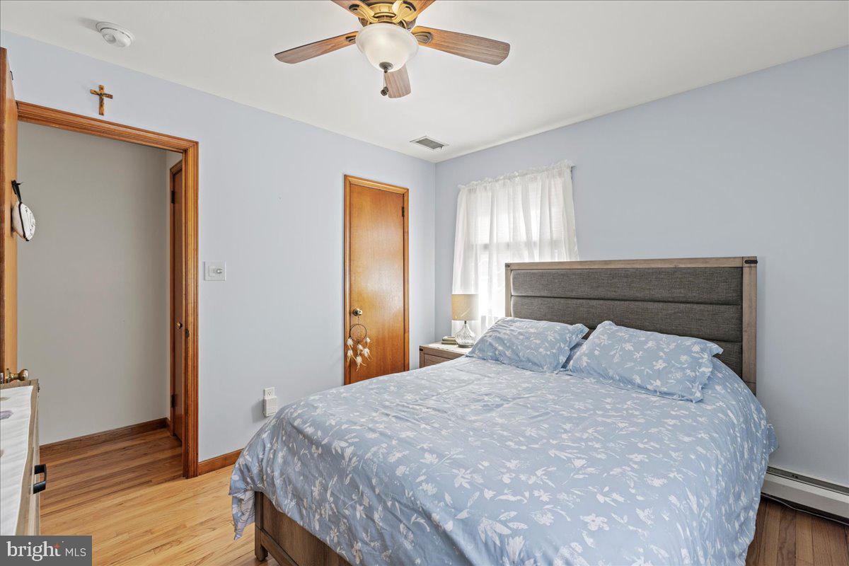 8 Cynthia Lane Hamilton, NJ 08619 - Photo 12 of 39