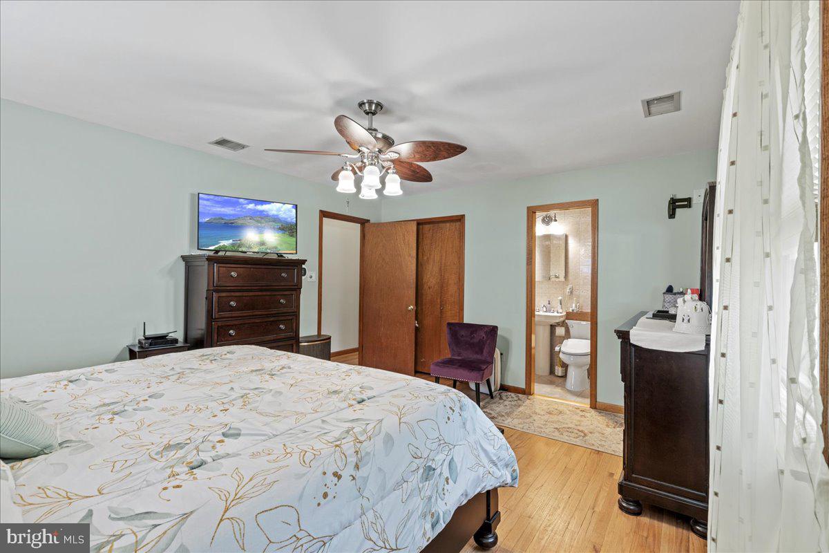 8 Cynthia Lane Hamilton, NJ 08619 - Photo 15 of 39