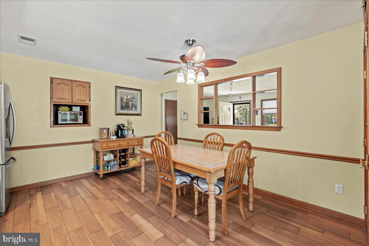 8 Cynthia Lane Hamilton, NJ 08619 - Photo 19 of 39