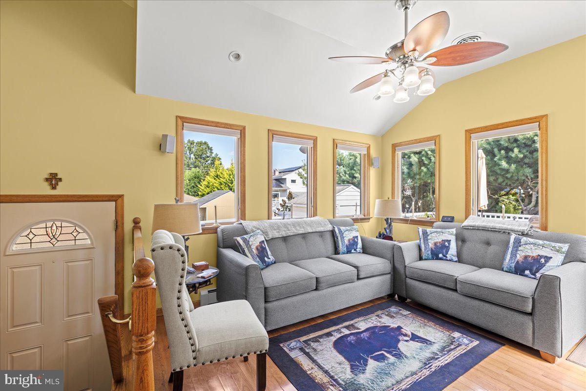 8 Cynthia Lane Hamilton, NJ 08619 - Photo 20 of 39