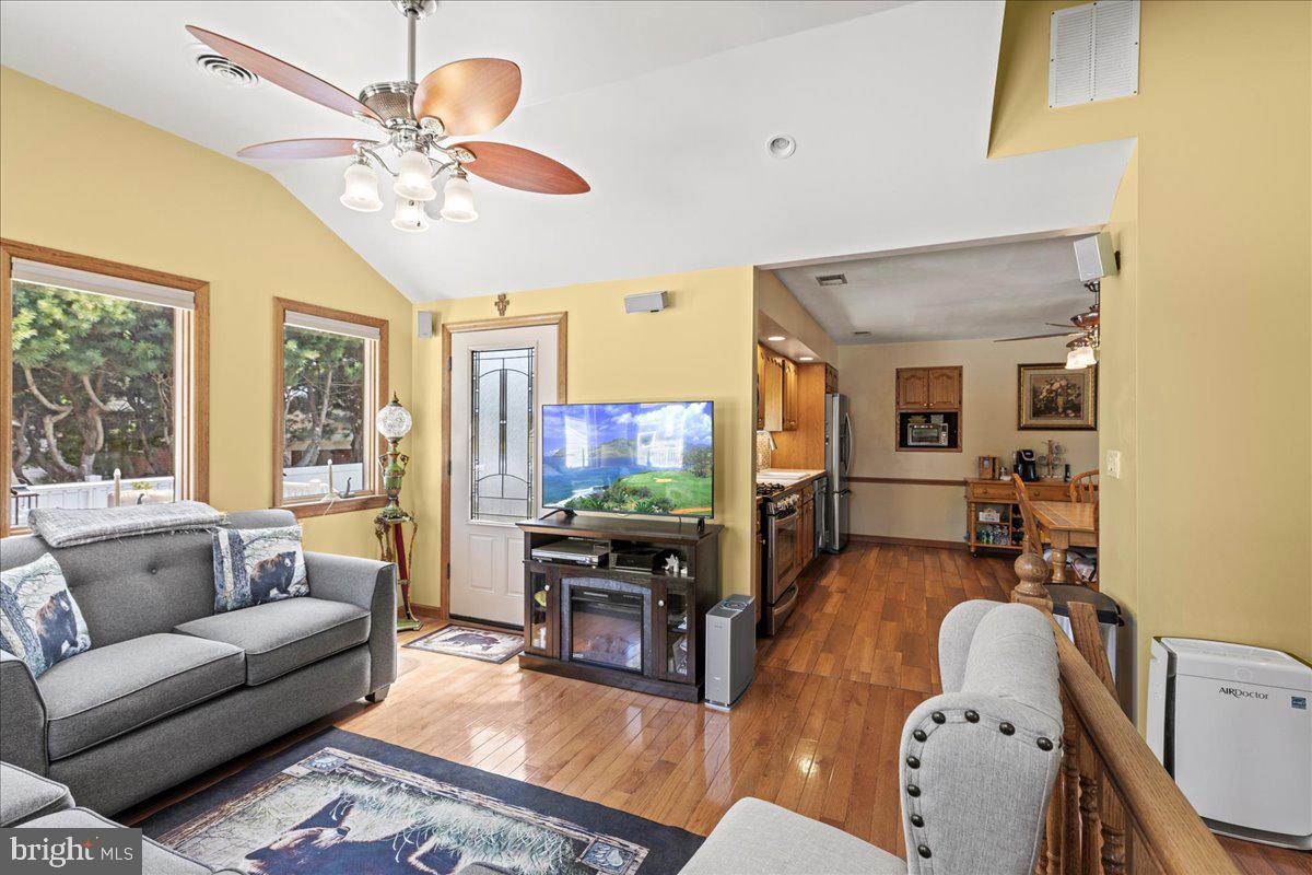 8 Cynthia Lane Hamilton, NJ 08619 - Photo 22 of 39