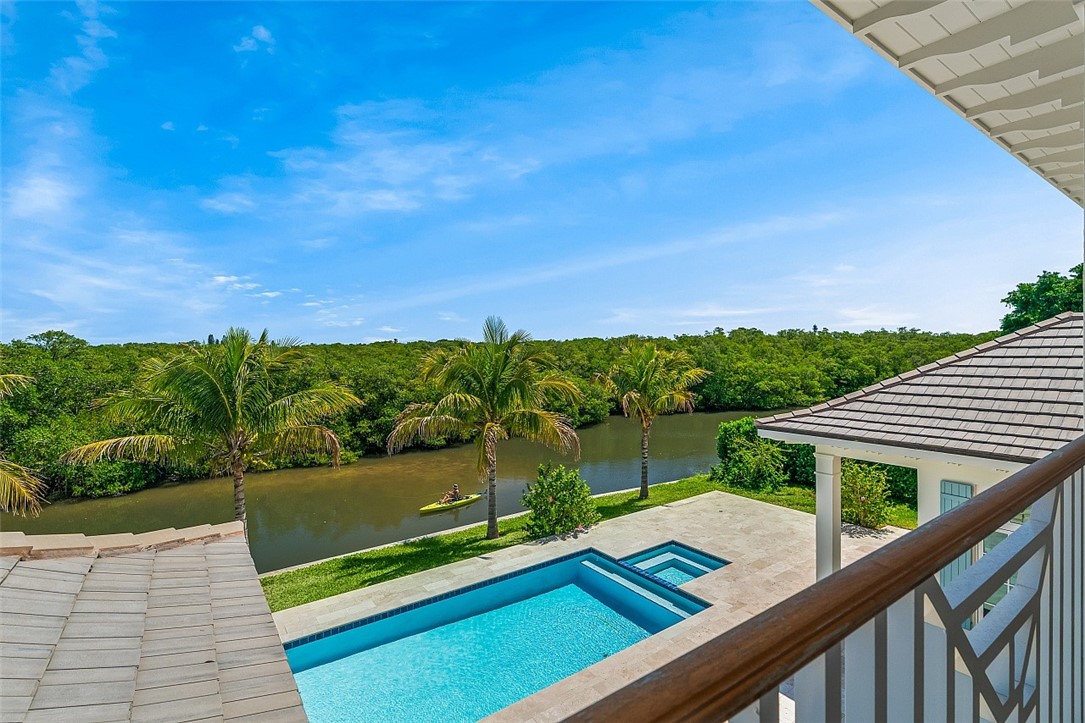 120 Coconut Palm Road Vero Beach, FL 32963 - Photo 32 of 36