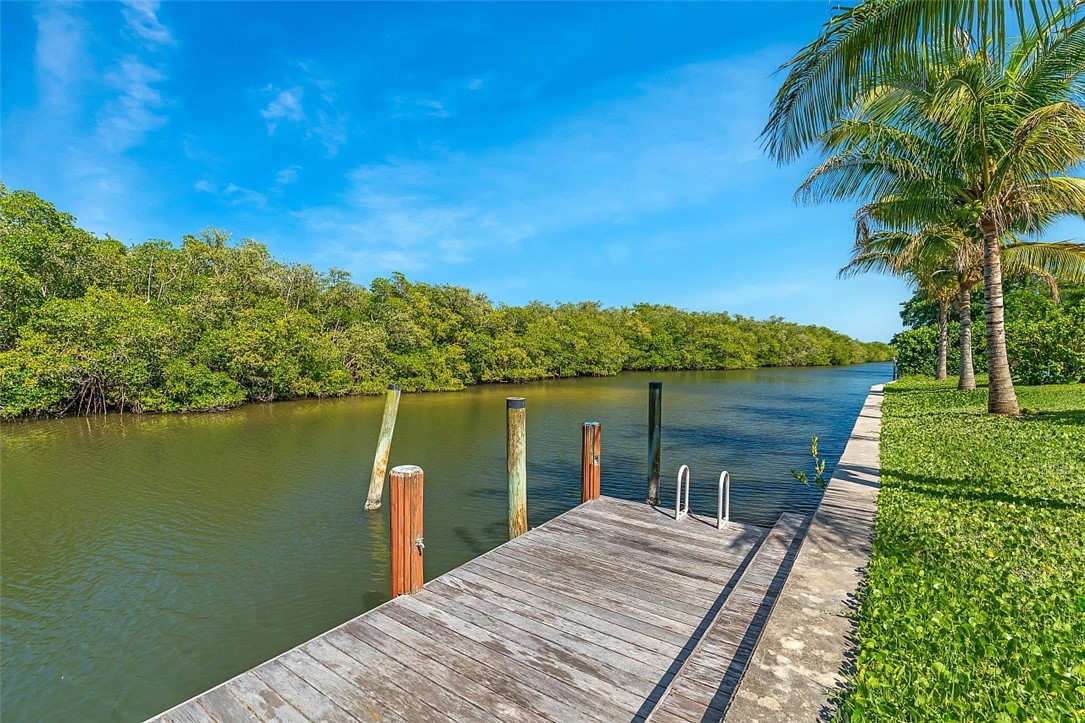 120 Coconut Palm Road Vero Beach, FL 32963 - Photo 34 of 36
