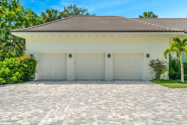 120 Coconut Palm Road Vero Beach, FL 32963 - Photo 8 of 36