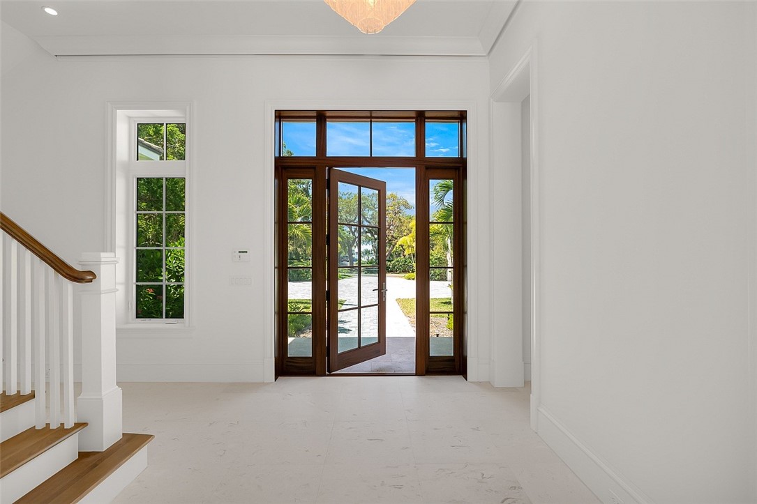 120 Coconut Palm Road Vero Beach, FL 32963 - Photo 9 of 36