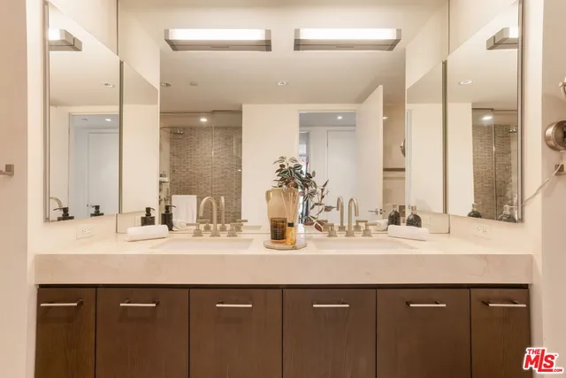 $1,998,000 | 1755 Ocean Avenue, Unit 412, Santa Monica, CA 90401