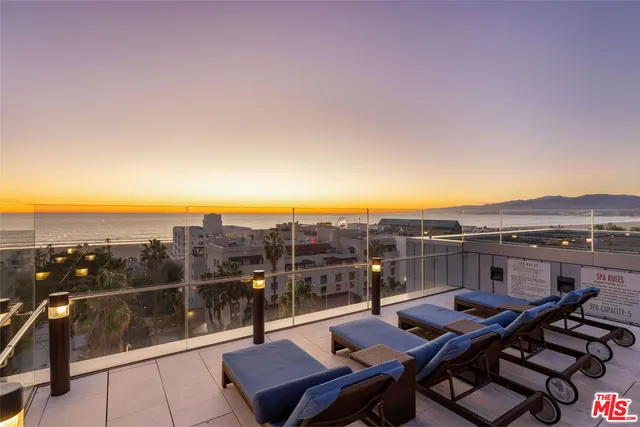$1,998,000 | 1755 Ocean Avenue, Unit 412, Santa Monica, CA 90401