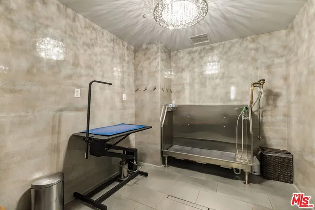 $1,998,000 | 1755 Ocean Avenue, Unit 412, Santa Monica, CA 90401