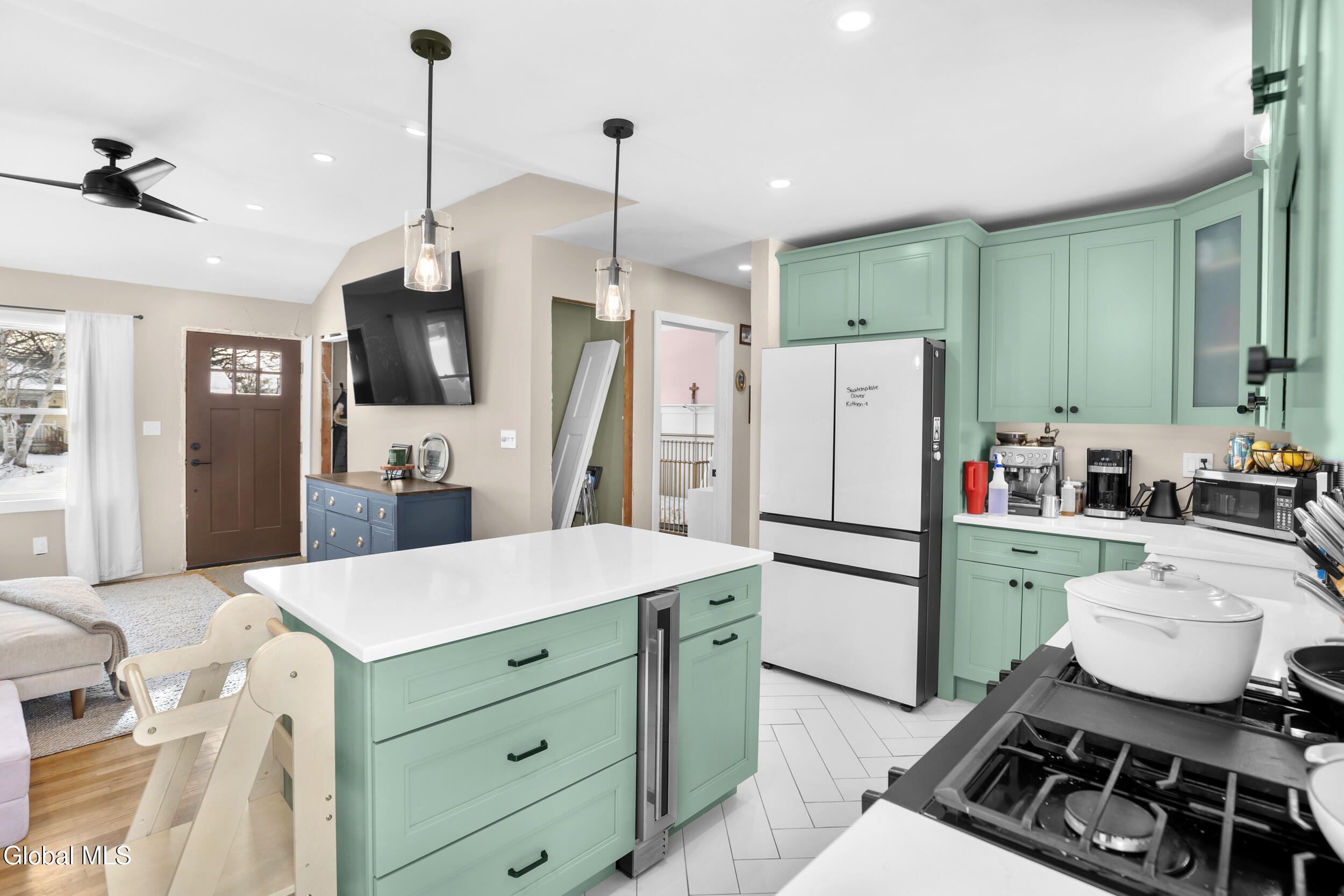 9 Nelson Avenue Colonie, NY 12110 - Photo 13 of 38 13_9 nelson ave latham