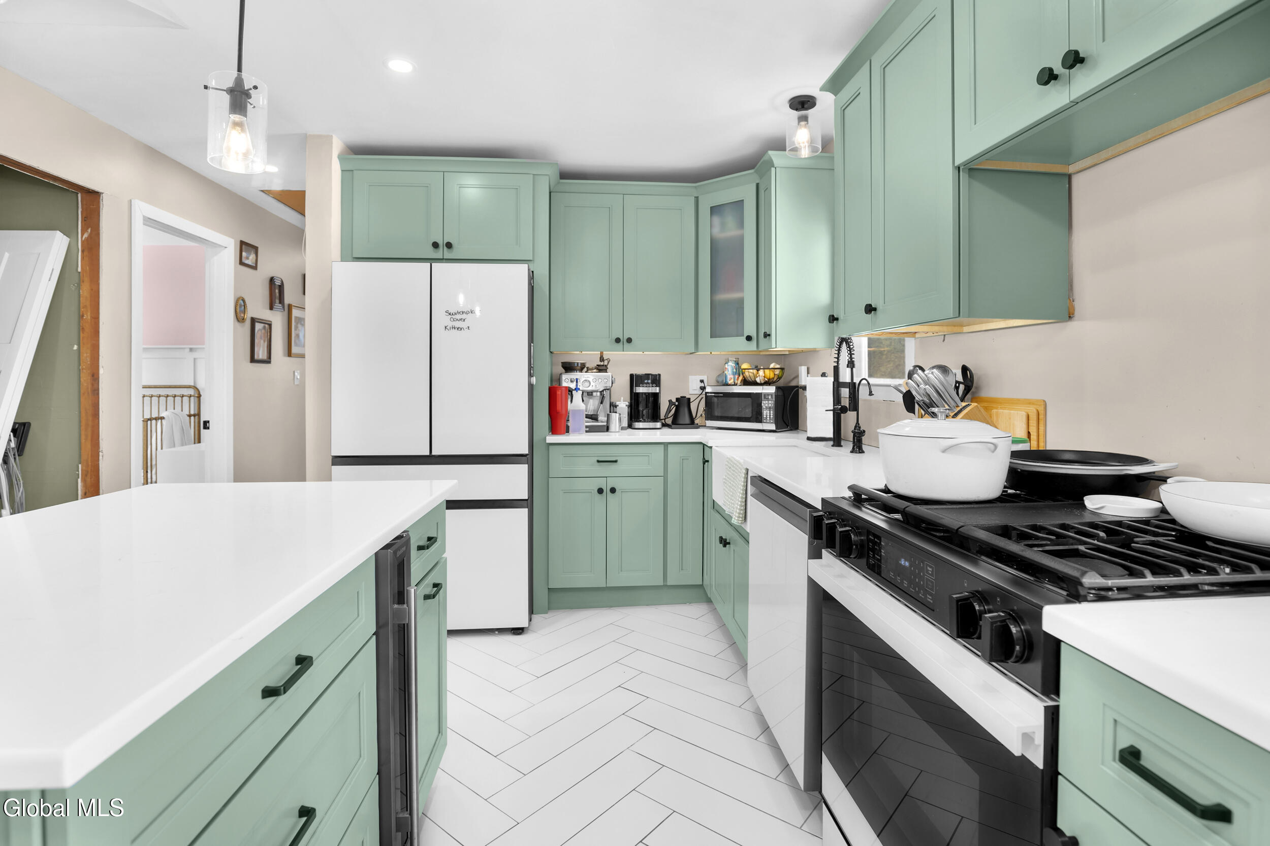 9 Nelson Avenue Colonie, NY 12110 - Photo 18 of 38 18_9 nelson ave latham