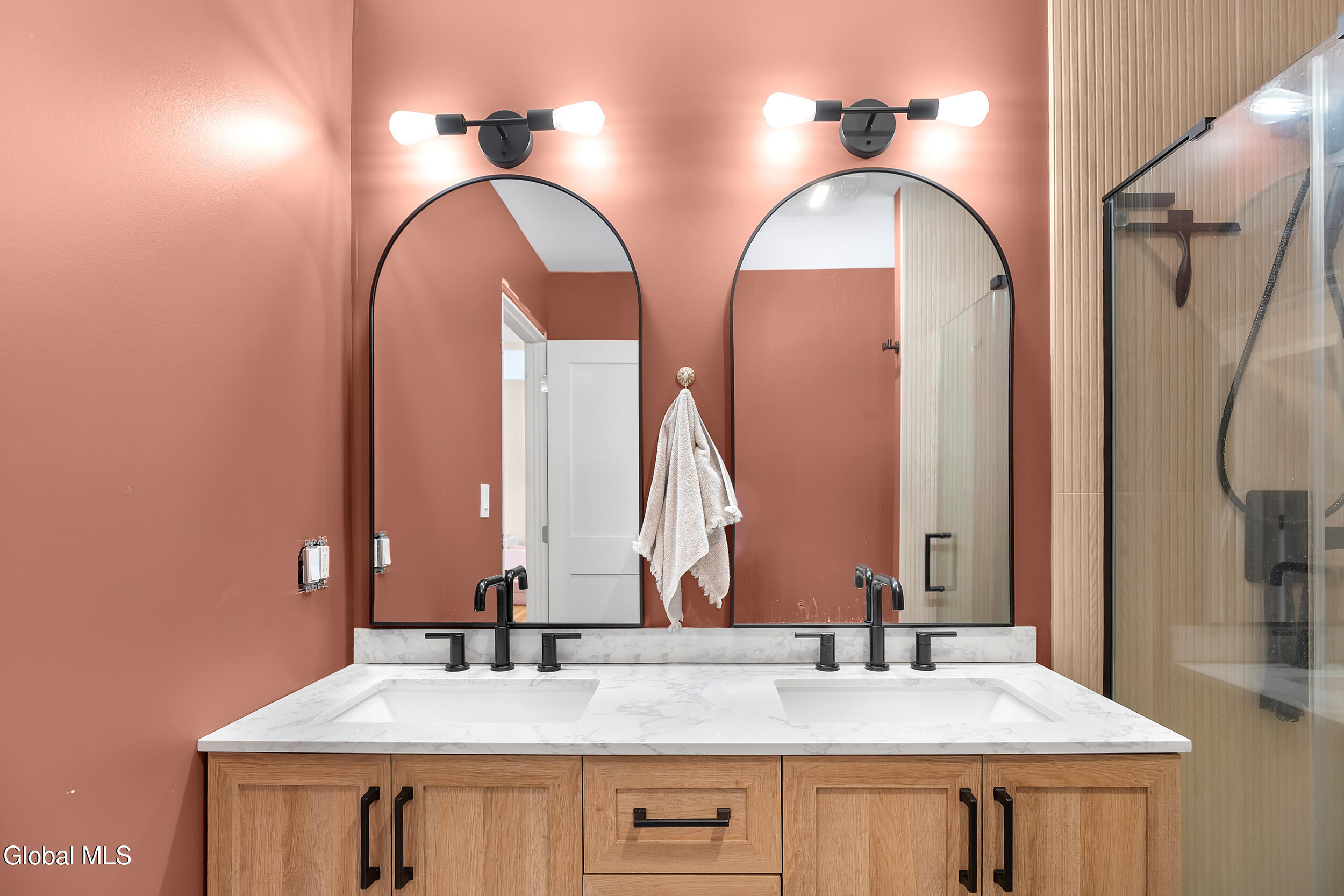 9 Nelson Avenue Colonie, NY 12110 - Photo 25 of 38 25_9 nelson ave latham