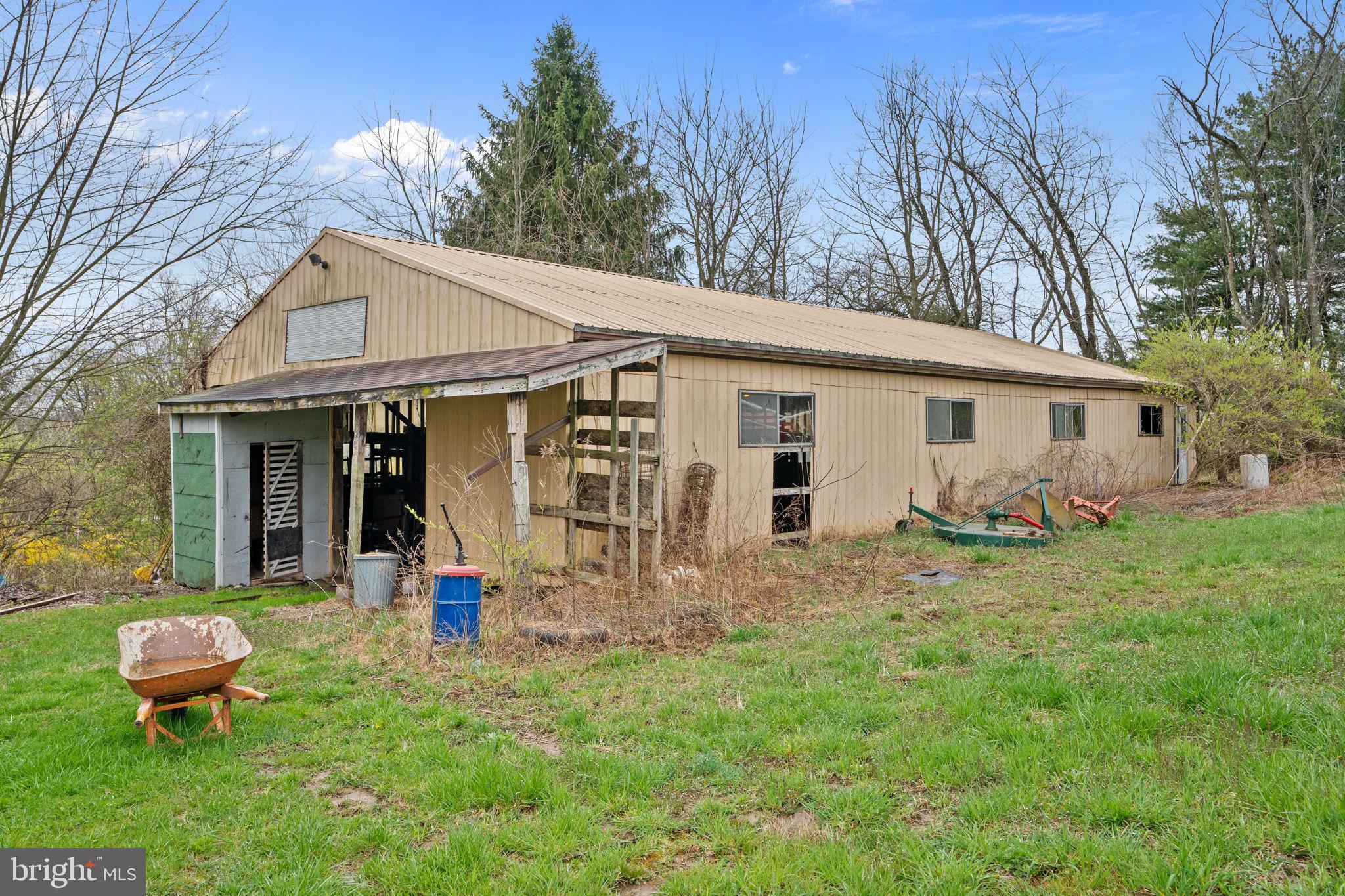 47 Coon Road Gardners, PA 17324 - Photo 24 of 27 Large Barn