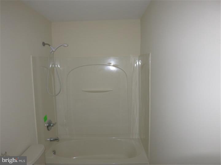 164 Natalie Road Delran, NJ 08075 - Photo 14 of 18 Bathroom