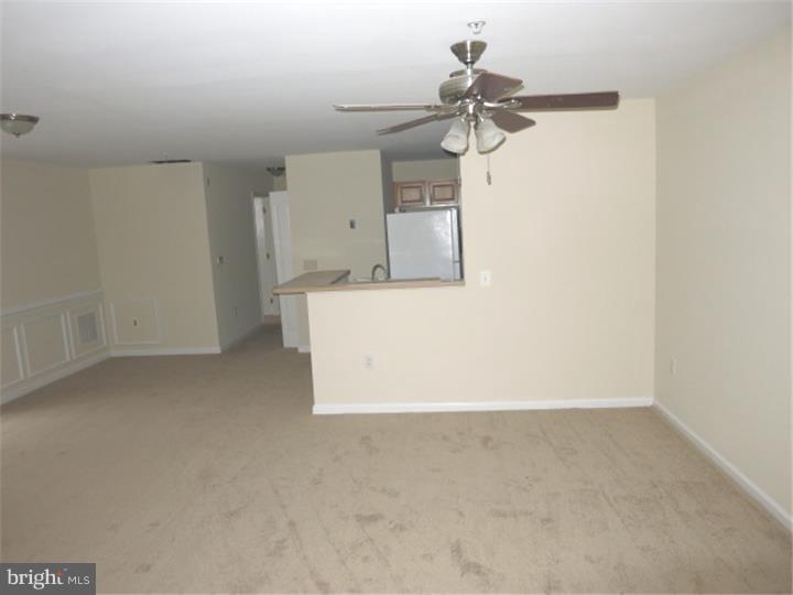 164 Natalie Road Delran, NJ 08075 - Photo 4 of 18 Living Room