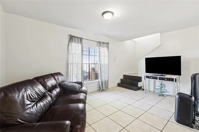 $315,000 | 3729 Long Leaf Lane, Harvey, LA 70058