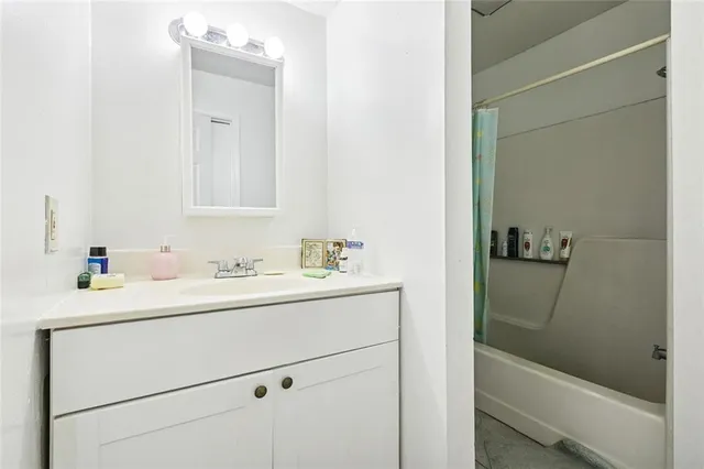 $315,000 | 3729 Long Leaf Lane, Harvey, LA 70058