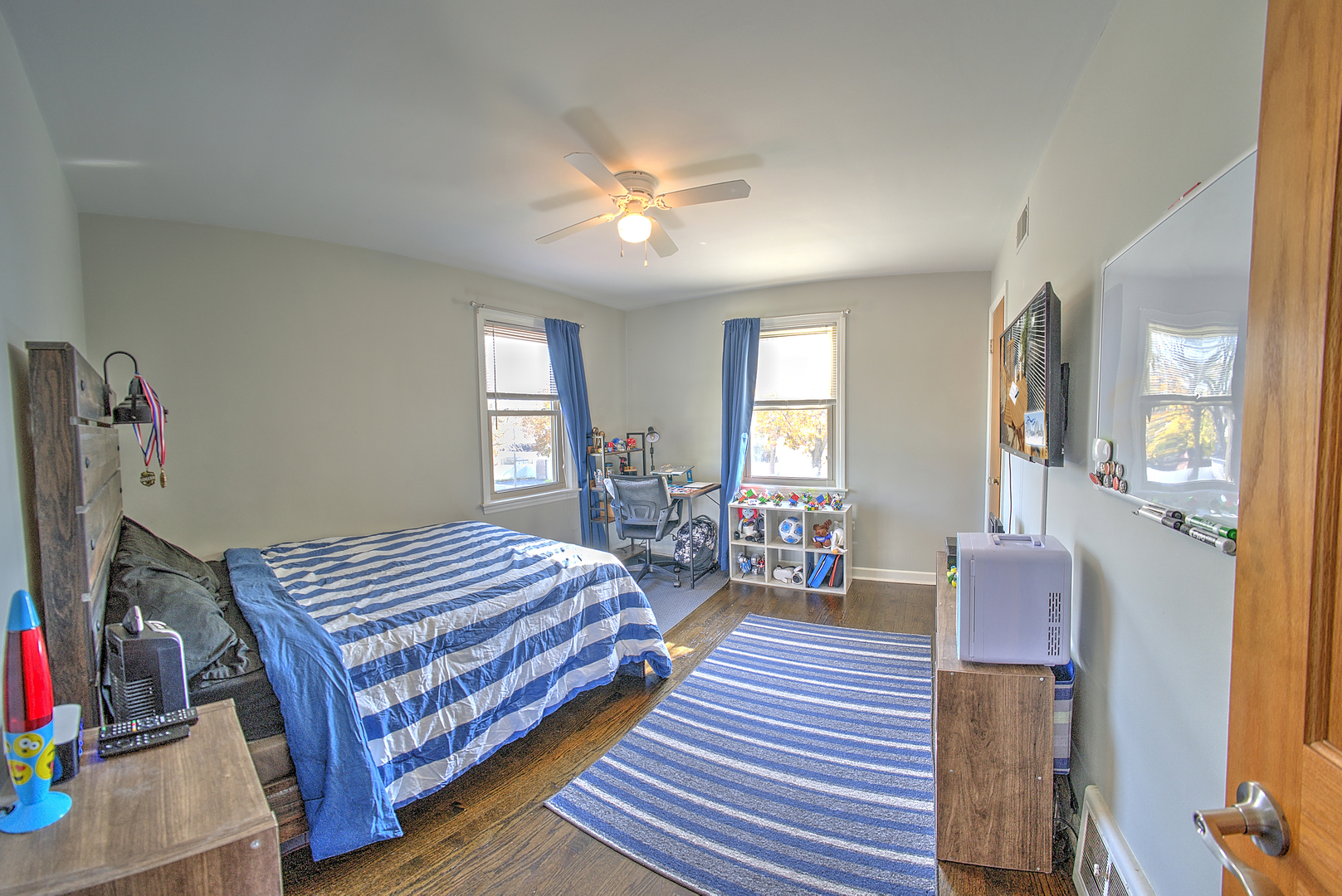 501 North Maple Street Mount Prospect, IL 60056 - Photo 24 of 27 a bedroom with bed and window