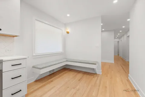 $1,150,000 | 535 Waukegan Road, Lake Forest, IL 60045