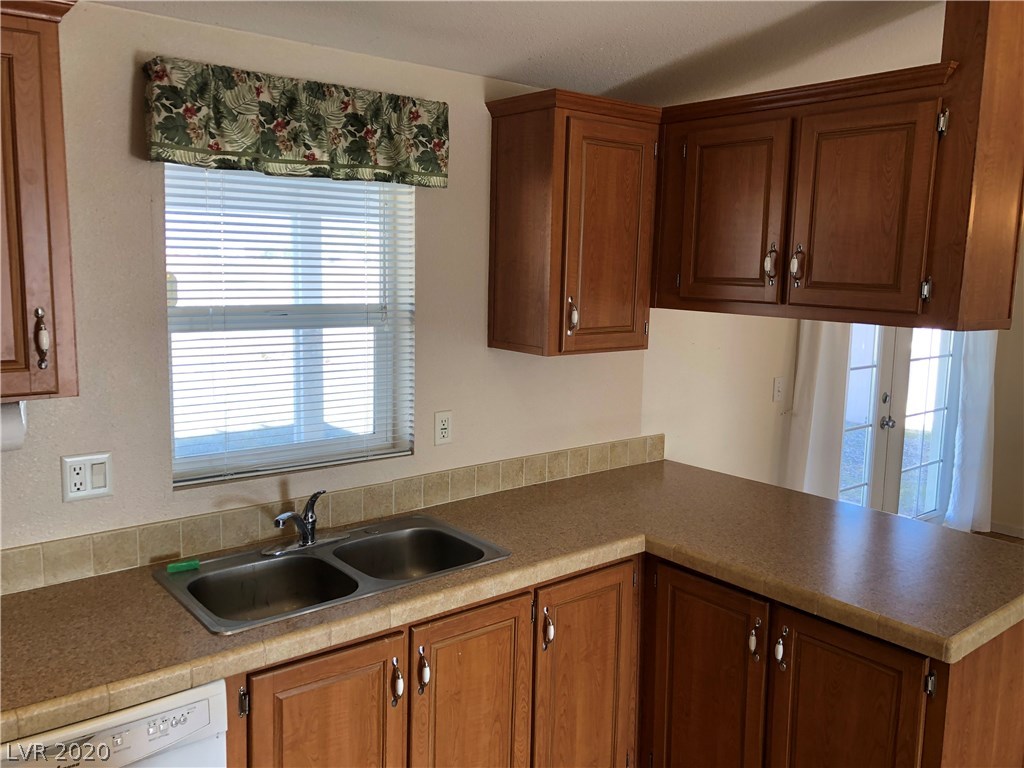 3110 Horn Road Pahrump, NV 89048 - Photo 18 of 43 Gallery Image 18