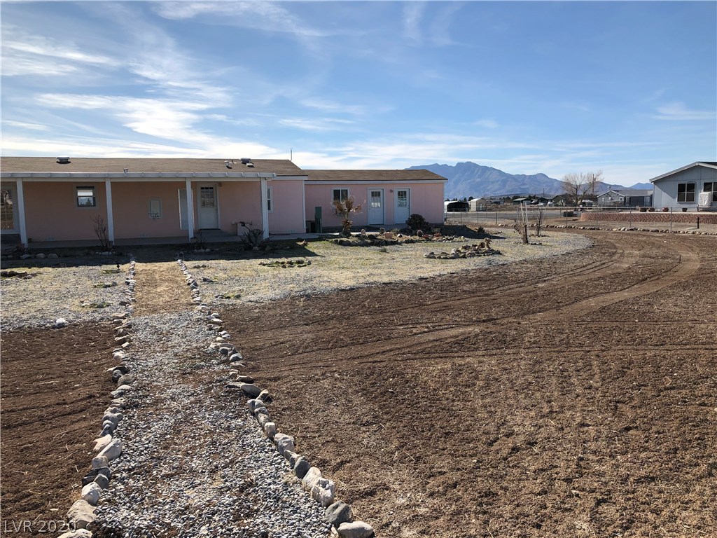 3110 Horn Road Pahrump, NV 89048 - Photo 3 of 43 Gallery Image 3
