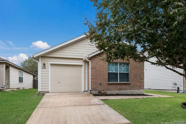 $1,575 | 8848 Staghorn Mill, Converse, TX 78109