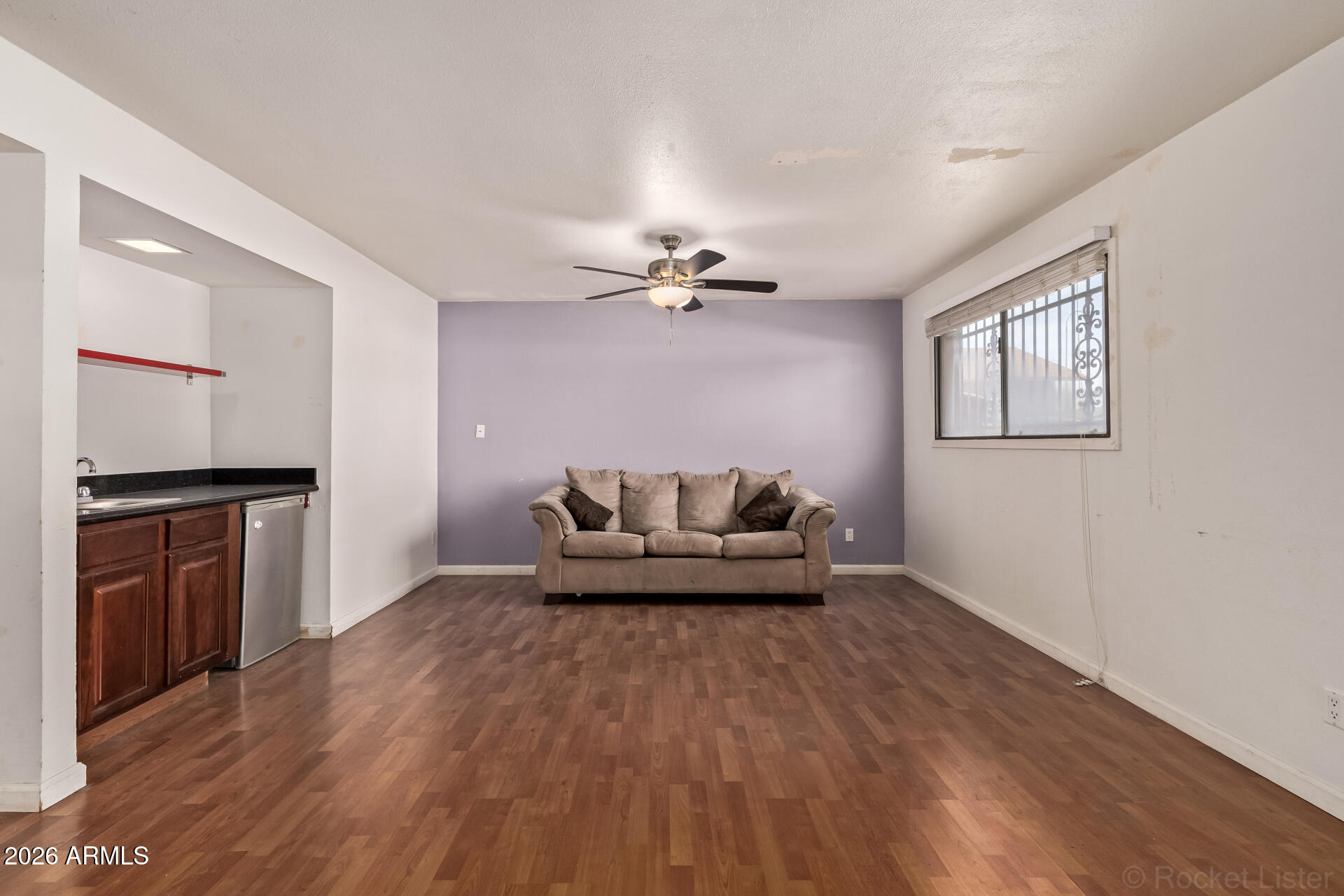 8625 East Osborn Road Scottsdale, AZ 85251 - Photo 13 of 42 Family Room & Bar