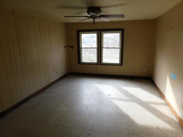 482 Jericho Road Covington, KY 41015 - Photo 5 of 24 Living Room (6)
