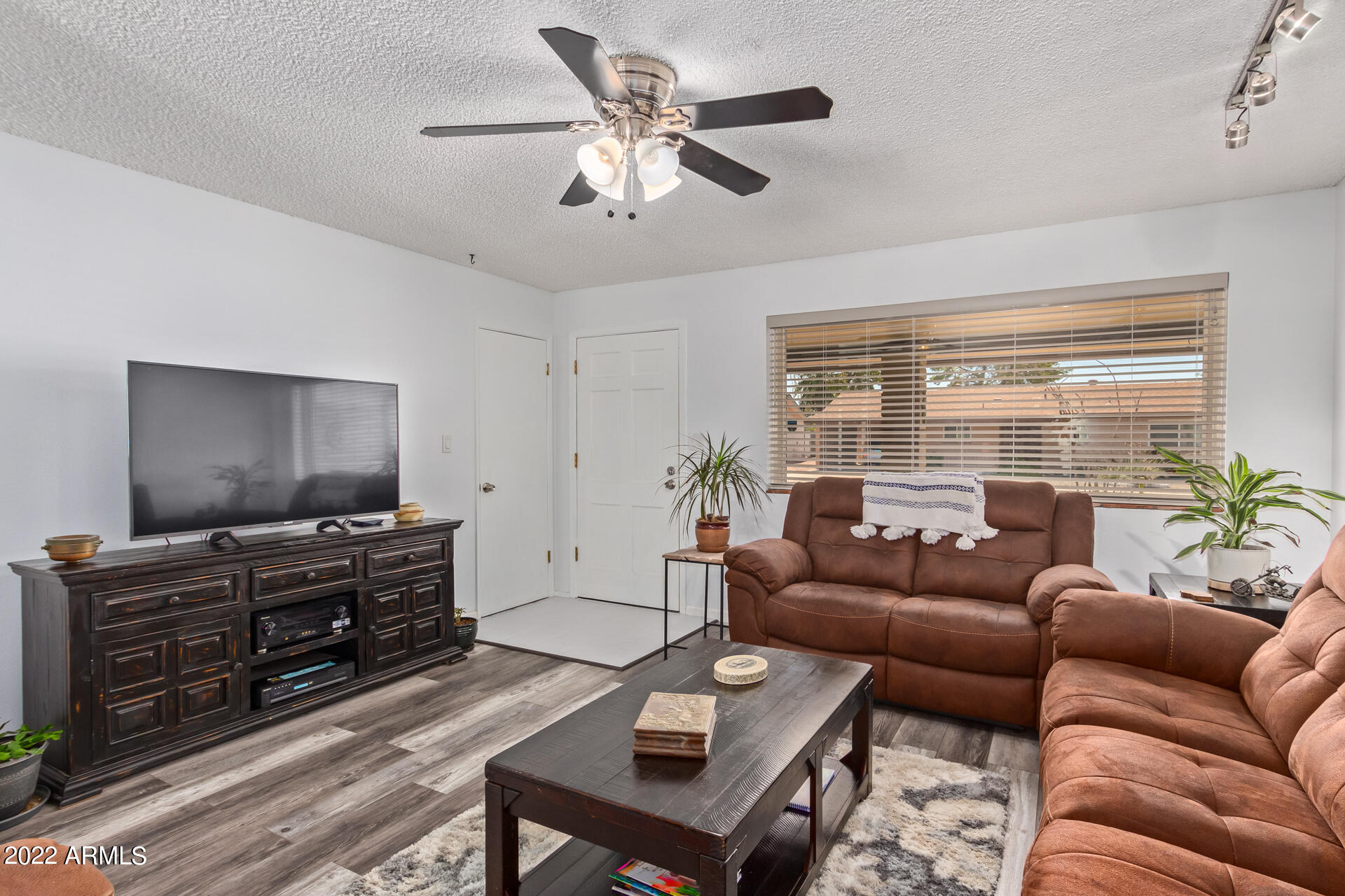 5812 Casper Road Mesa, AZ 85205 - Photo 8 of 29 5812 E. Casper 85215