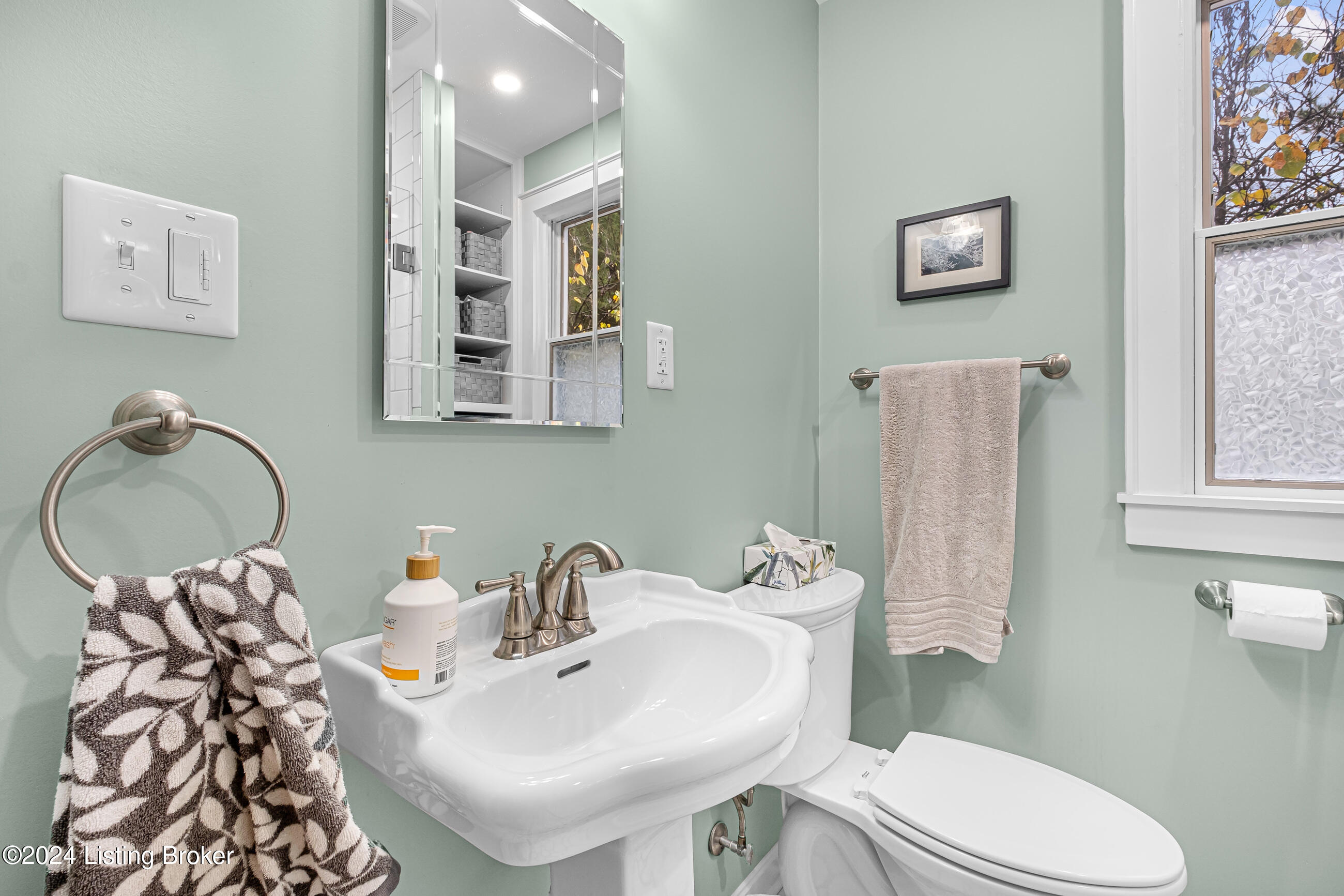 3823 Poplar Level Road Louisville, KY 40213 - Photo 16 of 28 Full Bath