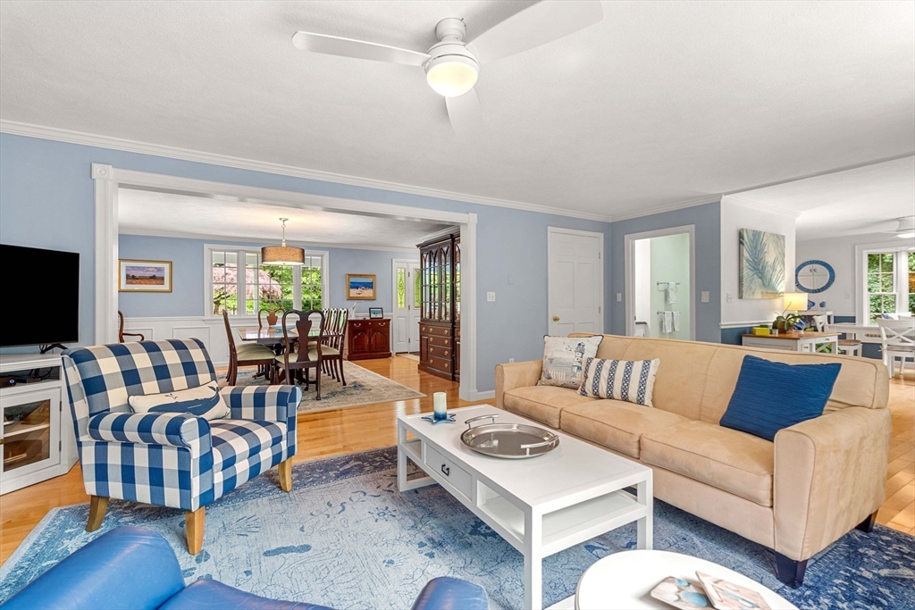 30 R Magnolia Avenue Gloucester, MA 01930 - Photo 10 of 40