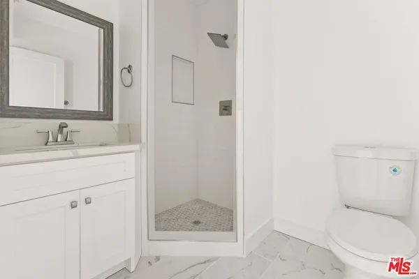 $4,762 | 2938 West Boulevard, Unit B, Los Angeles, CA 90016