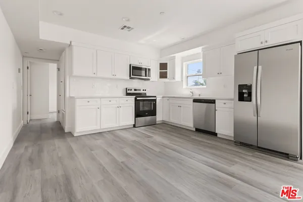 $4,762 | 2938 West Boulevard, Unit B, Los Angeles, CA 90016