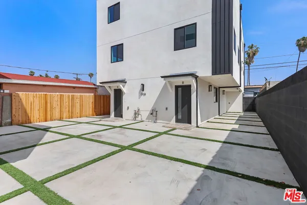 $4,762 | 2938 West Boulevard, Unit B, Los Angeles, CA 90016